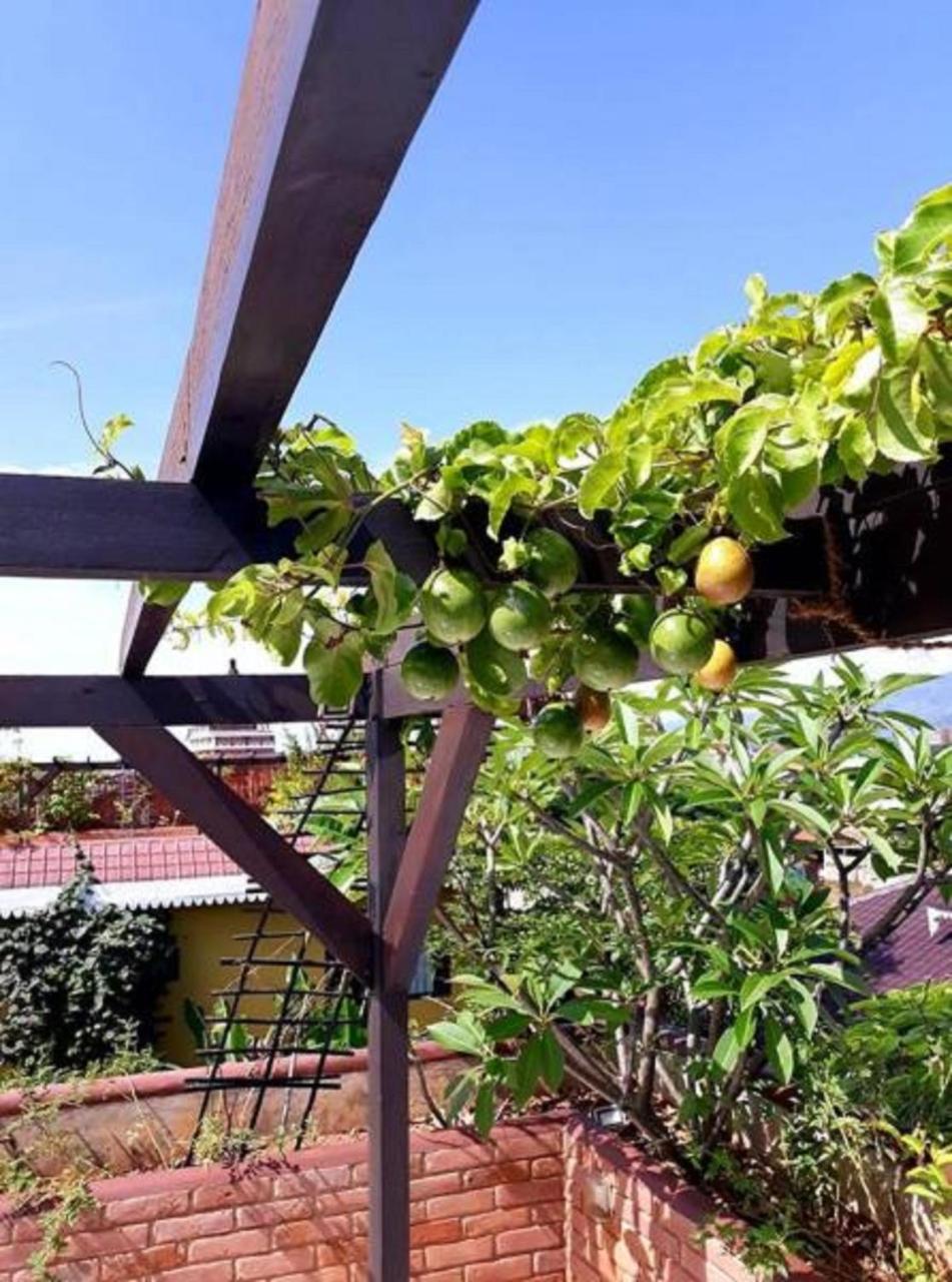 Thanakha Inle Hotel Nyaung Shwe Exterior foto